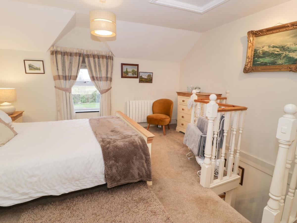 Bwthyn Ger Afon Riverplace Cottage Blaenau Ffestiniog Luaran gambar